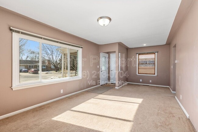 Photo - 1115 Lake Michigan Dr NW