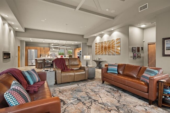 Photo - Exquisite Luxury Home Basking in Red Rock ...