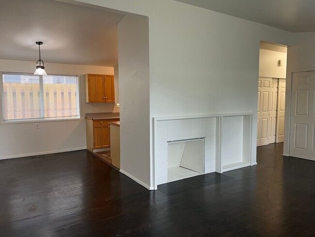 Photo - Three Bedroom House