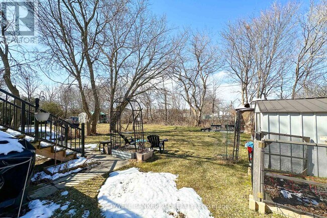 Photo - 230 Annis St Unit 2