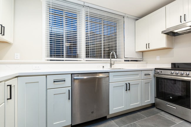 Photo - 1795 O'Farrell