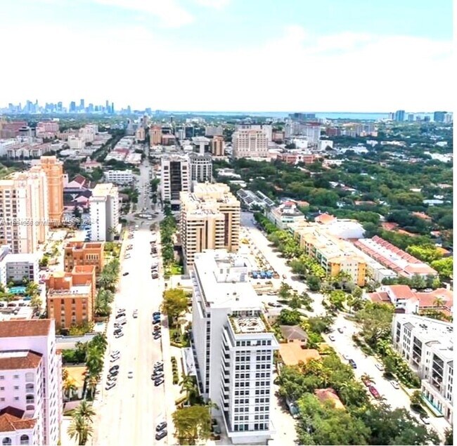 Photo - 700 Biltmore Way Unit 1218