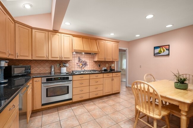 Photo - 76 Windsor Rd Apartment Unit 1