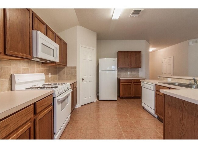 Photo - 2103 Kane Cove