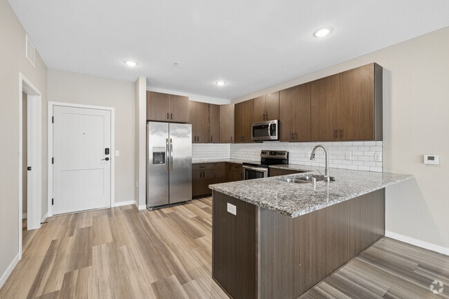 2BR, 2BA - 1,102SF - Kitchen - The Overlook at Crystal Lake
