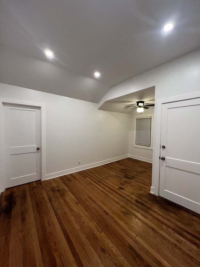 Photo - 5 Kenwood Ave Unidad #2