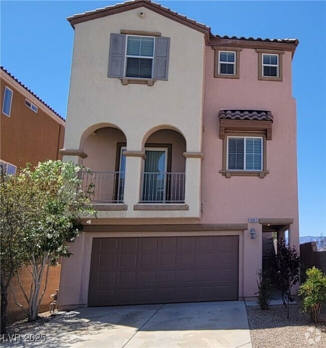 Building Photo - 10453 Mann St Rental