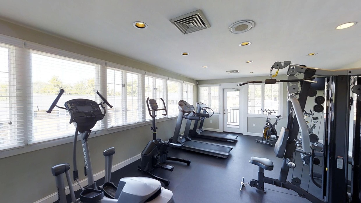 Photo - Carolina - Students save up to 10%! Apartments