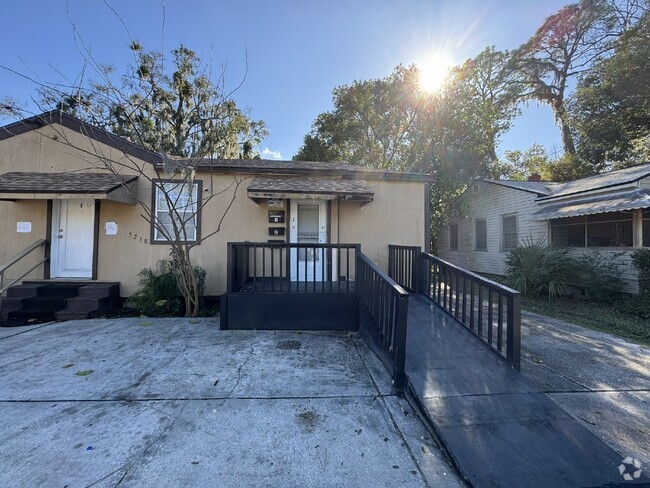 Building Photo - Charming 2-Bed on San Juan Ave Unit 2 Rental