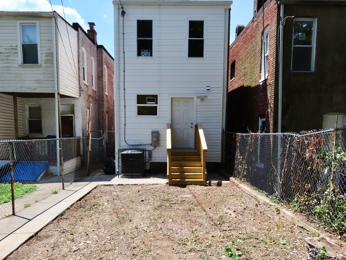Photo - 3924 Edmondson Ave