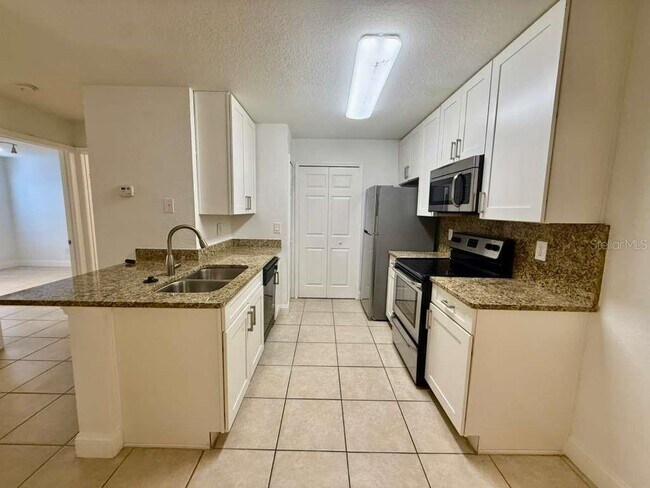 Photo - 7630 Pissarro Dr Unidad 16105