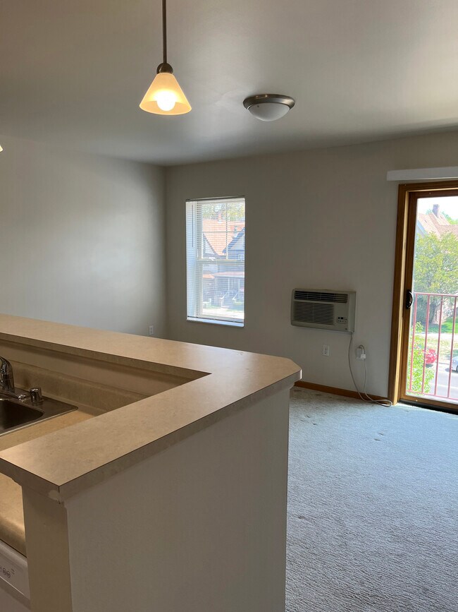 Photo - Washington Court Apartments