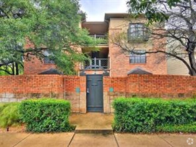 Building Photo - 1/1 Condo Walking Distance to UT Unit 302