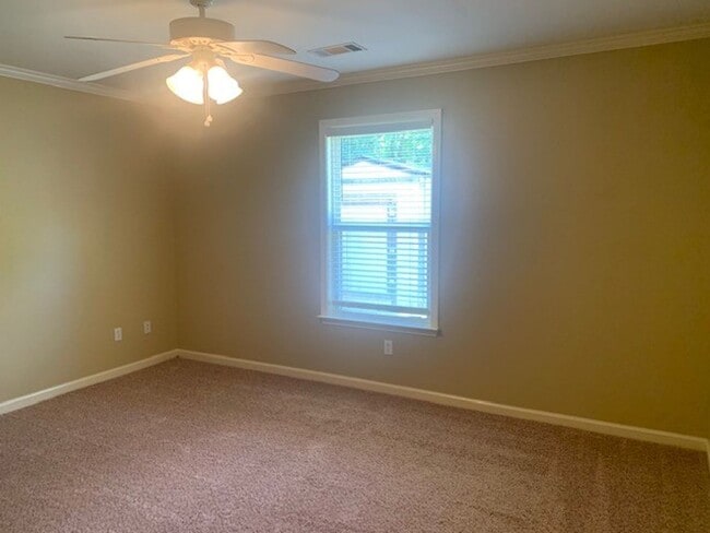 Photo - Sorry No Smoking and Pets Permitted with R...