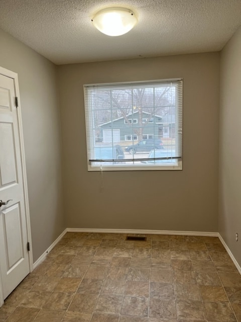 Photo - 1740 Alexandra Ave