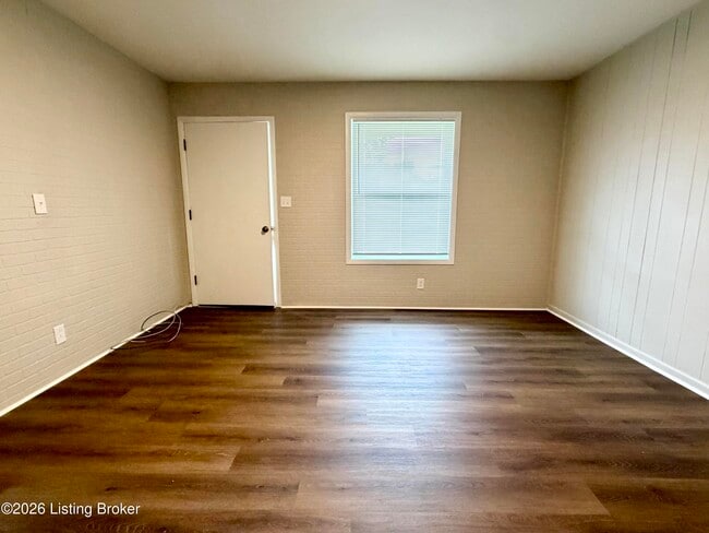 Photo - 265 S Circlecrest Dr