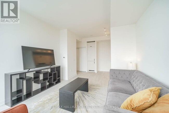 Photo - 1 Quarrington Ln Unit 2408