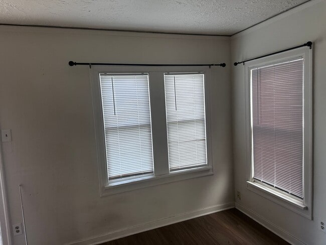 Photo - 119-121 Flower St Unidad 121