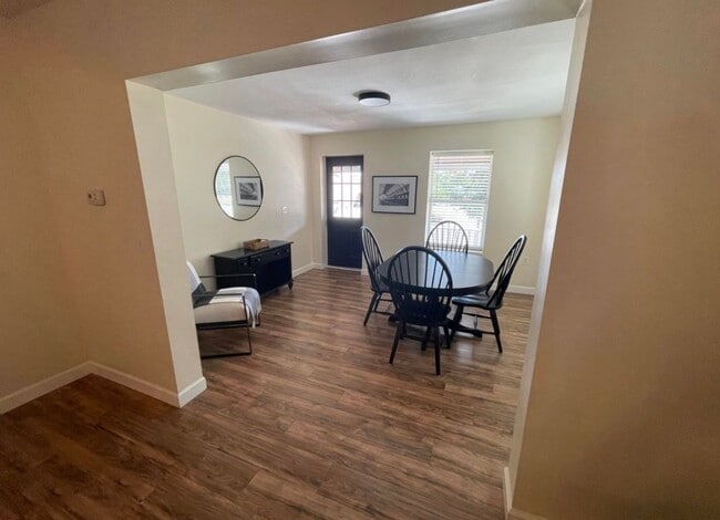 Photo - 205 N Church St