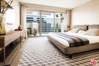 Photo - 2025 Ave of the Stars