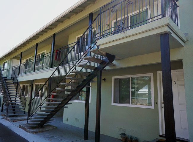 Photo - California Street Luxury Apartments