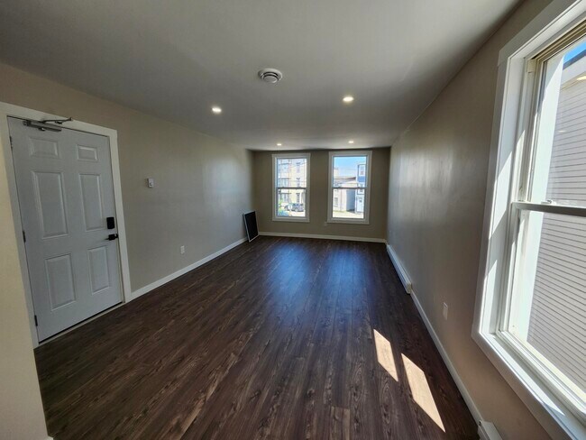 Photo - 157 Adelaide St Unit 2- 157