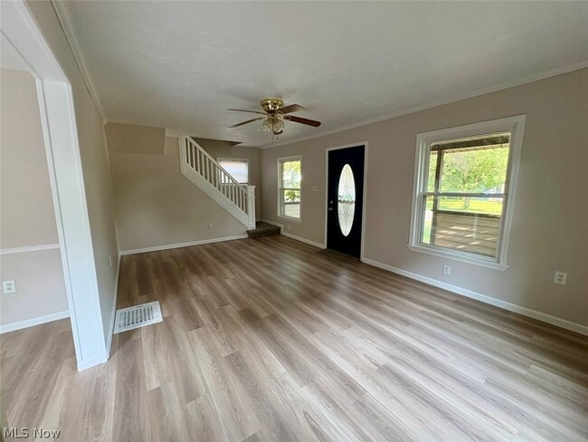 Photo - 605 Sackett Ave