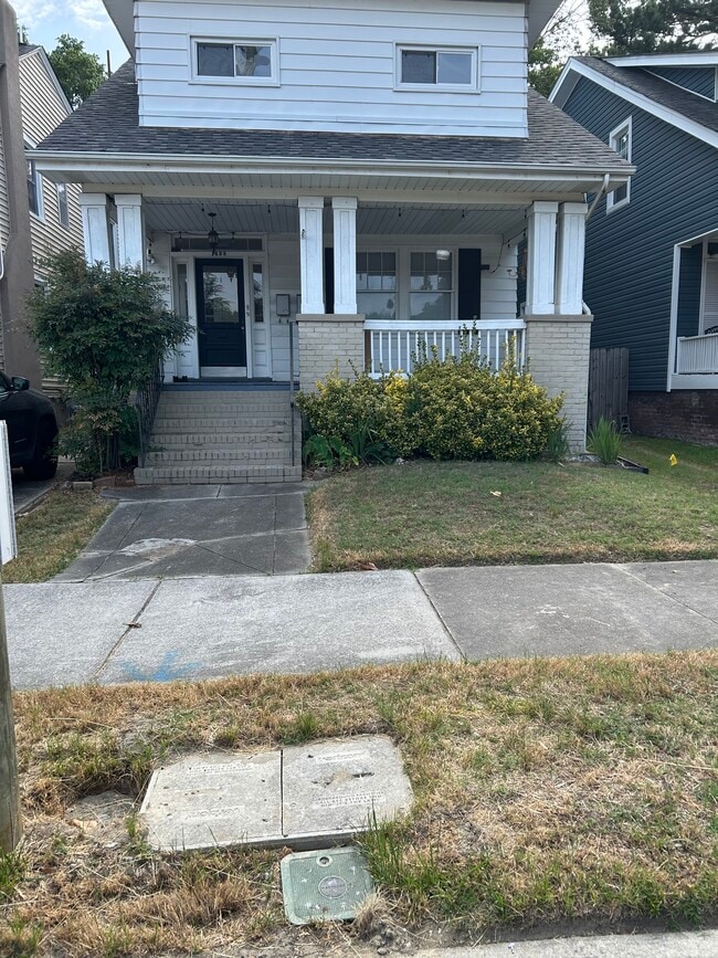 Building Photo - 1438 Westover Ave Unit 2