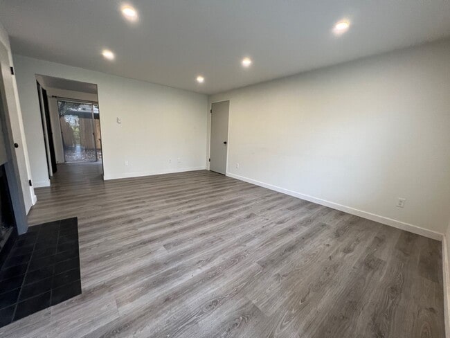 Photo - 12402 SW 14th St Unidad 12402