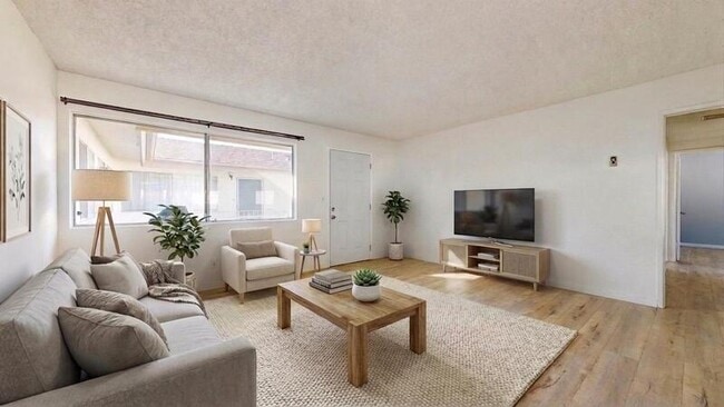 Photo - 1306 Amethyst St