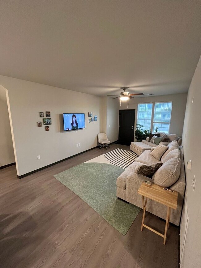 Photo - 8503 Mansion Hill Ave