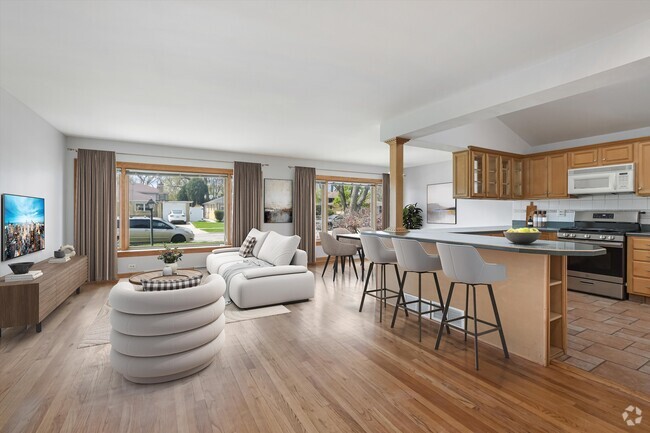 Building Photo - 9233 Parkside Ave Rental