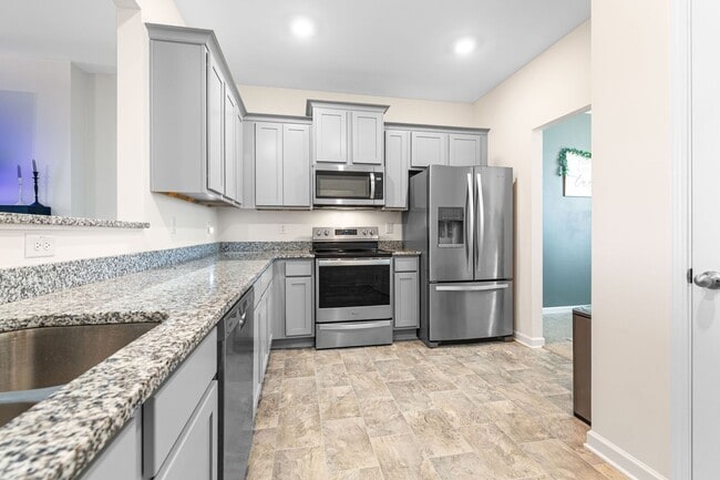 Photo - Welcome Home to Comfort, Space & Convenience in Decatur!