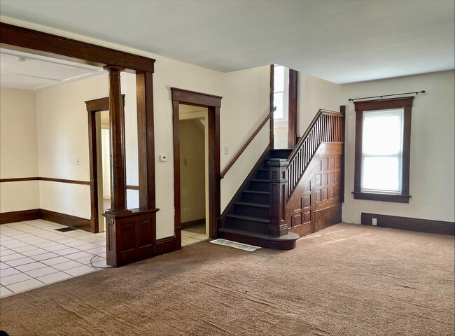 Photo - 887 N Howard St