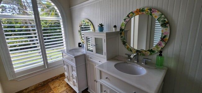 Photo - 1066 SE St Lucie Blvd