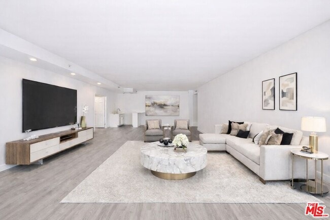 Building Photo - 10390 Wilshire Blvd Unit 1601