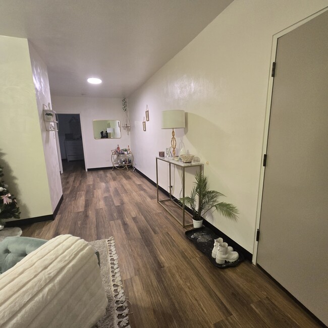 Photo - 54 N Morris St Unidad 1