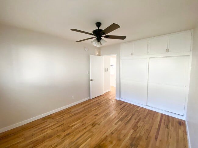 12641 Vanowen St Unit A