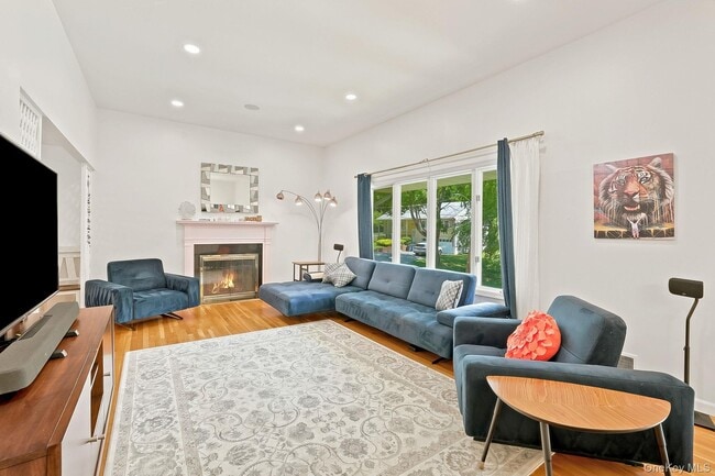 Photo - 80 Hickory Hill Dr