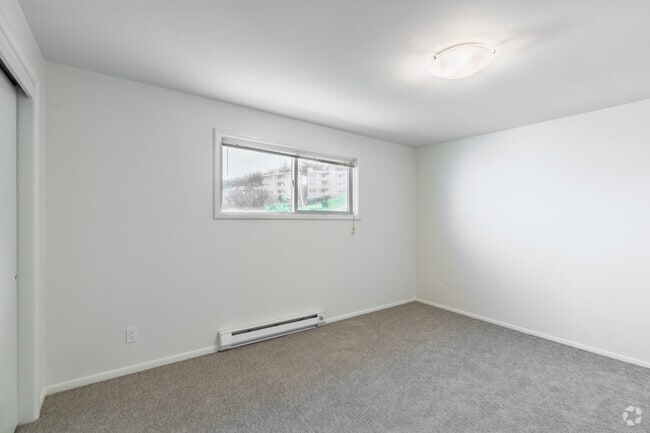 2BR, 1BA - 1,029SF - Primary Bedroom