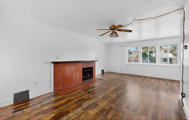 Photo - 3216 Villa St Unit A