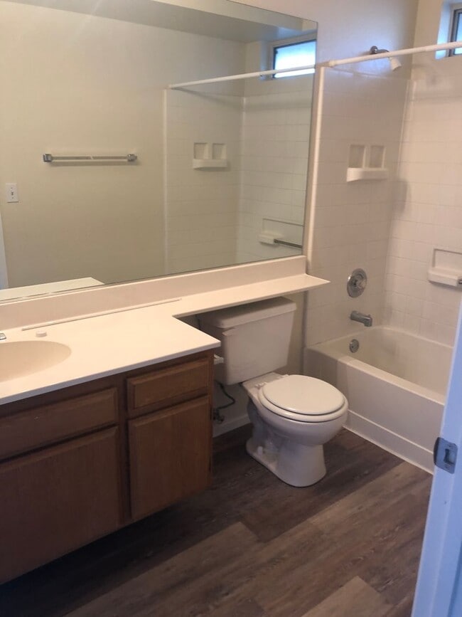 Photo - 7635 Devonshire Ln