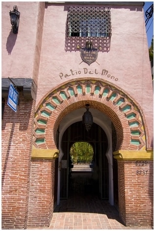 Photo - Patio Del Moro