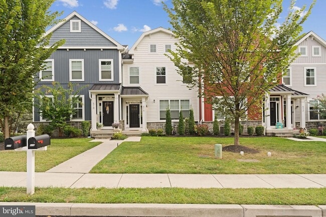 Photo - 516 Coates Ln