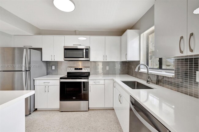 Photo - 2190 NE 51st Ct Unit 307