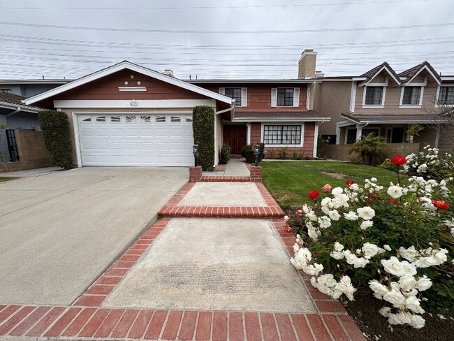 Photo - 4035 W 178th St Casa