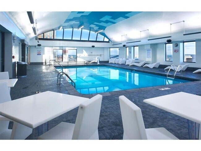 Photo - 111 S Marquette Ave Unidad 911