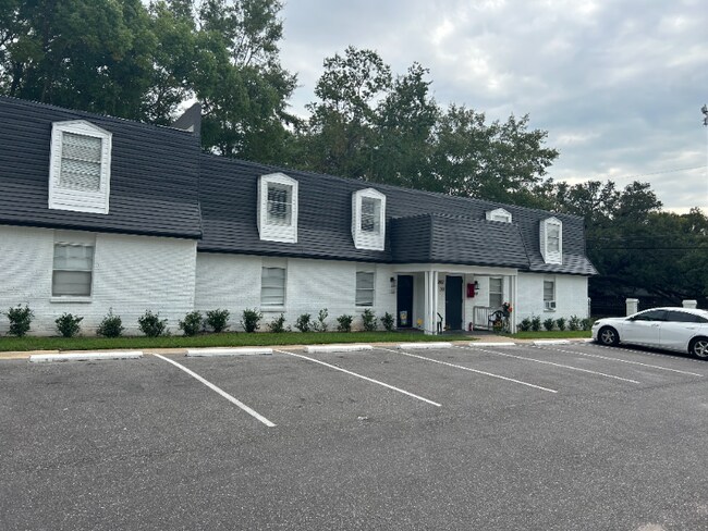 Photo - 2604 Dauphin St Unidad 112