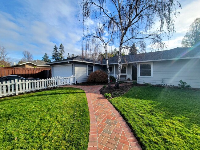 Stunning 3 Bed + 2 Bath Los Altos House - ... - Stunning 3 Bed + 2 Bath Los Altos House - ...