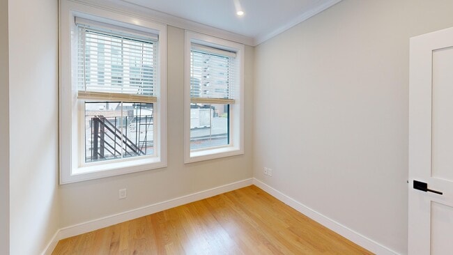 Photo - 230 Tremont St Unit 3